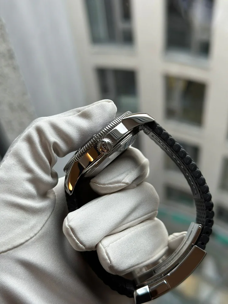 Breitling Superocean Heritage II 42 Box and papers 2018